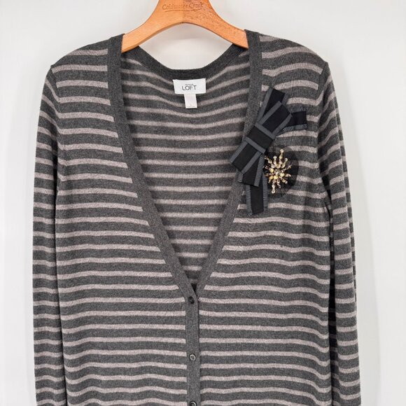 Ann Taylor LOFT Cardigan striped rhinestones Gray vneck sweater size large - Picture 6 of 14